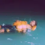 Vælg den rigtige badevest til dit barn - 6 ting du skal overveje inden køb